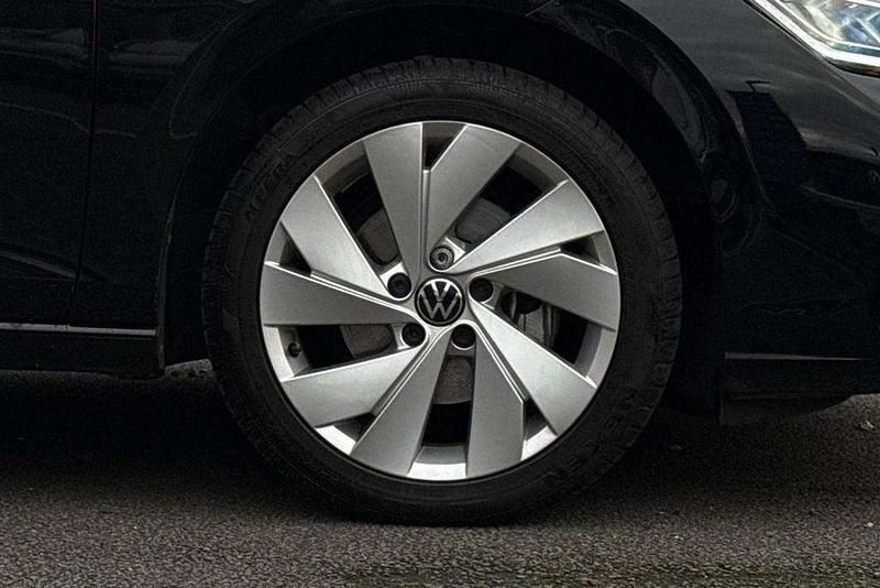 Used VW Golf VIII Match 150 HP (110 kW) 2024 Black Hatchback