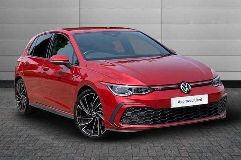 Used 2022 VW Golf VIII | £29,895 (Expensive) - Image 1/4