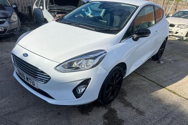 White Used 2018 Ford Fiesta Zetec Hatchback | £4,995 (Fair price) - Image 1/1