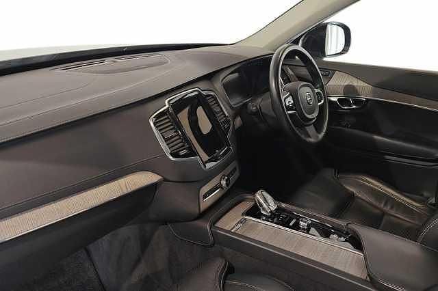 Usado Volvo XC90 Plus 232 HP (170 kW) 2023 SUV