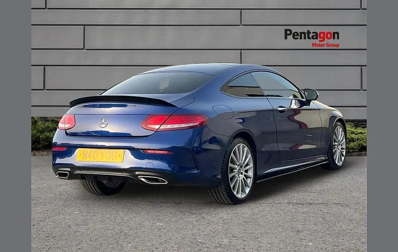 Used Mercedes C200 AMG Line Premium Plus 180 HP (132 kW) 2018 Blue Coupe