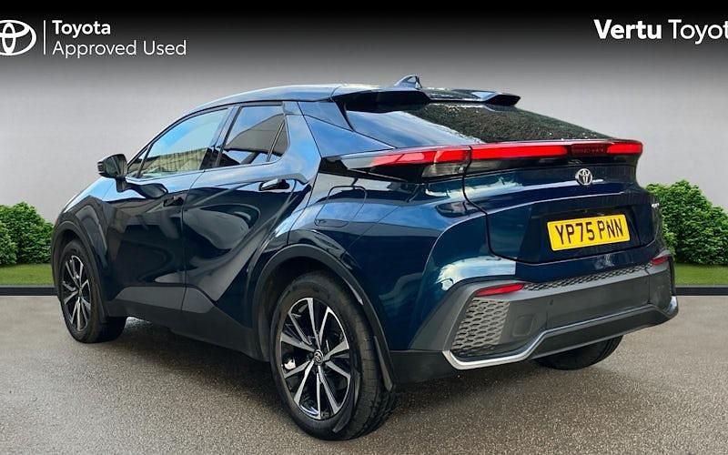 Used Toyota C-HR Design 223 HP (164 kW) 2025 Blue SUV