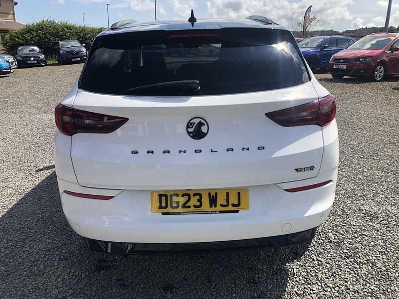 White Used 2023 Vauxhall Grandland X GSe SUV | £21,995 (Expensive) - Image 1/4