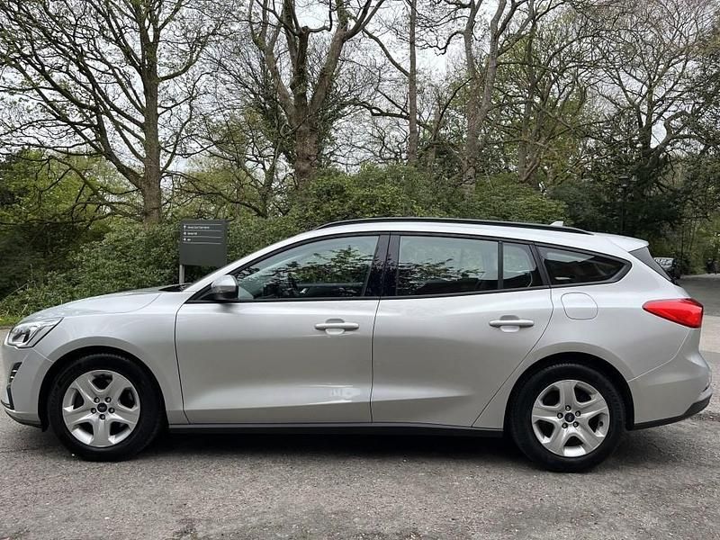 Używany Ford Focus Style 95 KM (69 kW) 2019 Srebrny Kombi