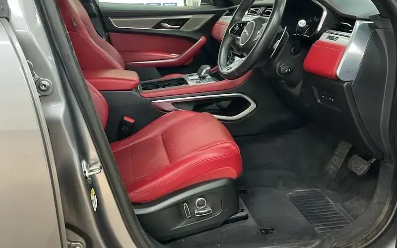 Used Jaguar F-Pace R-Dynamic 204 HP (150 kW) 2024 SUV