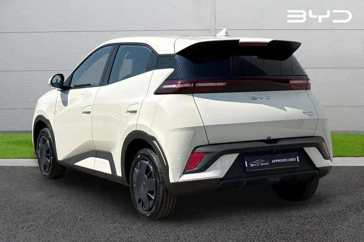 New BYD Dolphin Active 64 kW (88 HP) 2026 White Hatchback