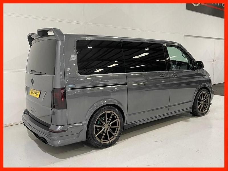Used VW Caravelle Executive 204 HP (150 kW) 2021 Grey MPV