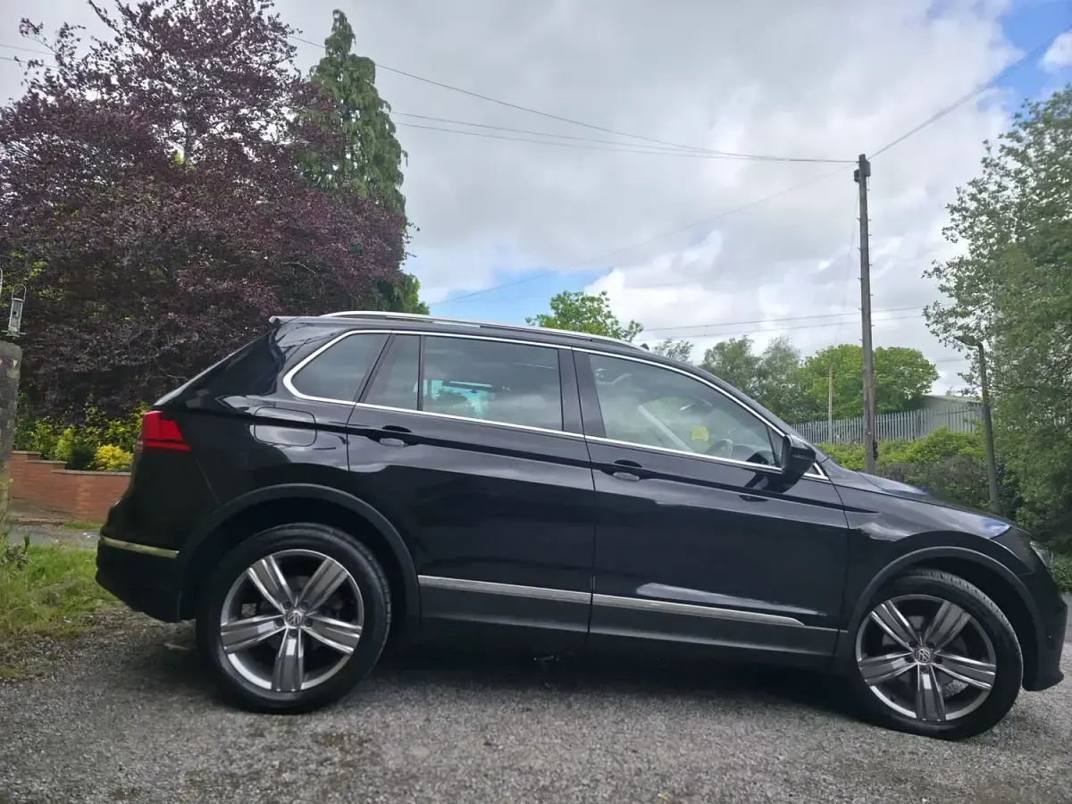 Used VW Tiguan SEL 2017 Black SUV