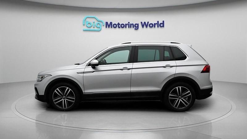 Used VW Tiguan Elegance 150 HP (110 kW) 2021 Silver SUV