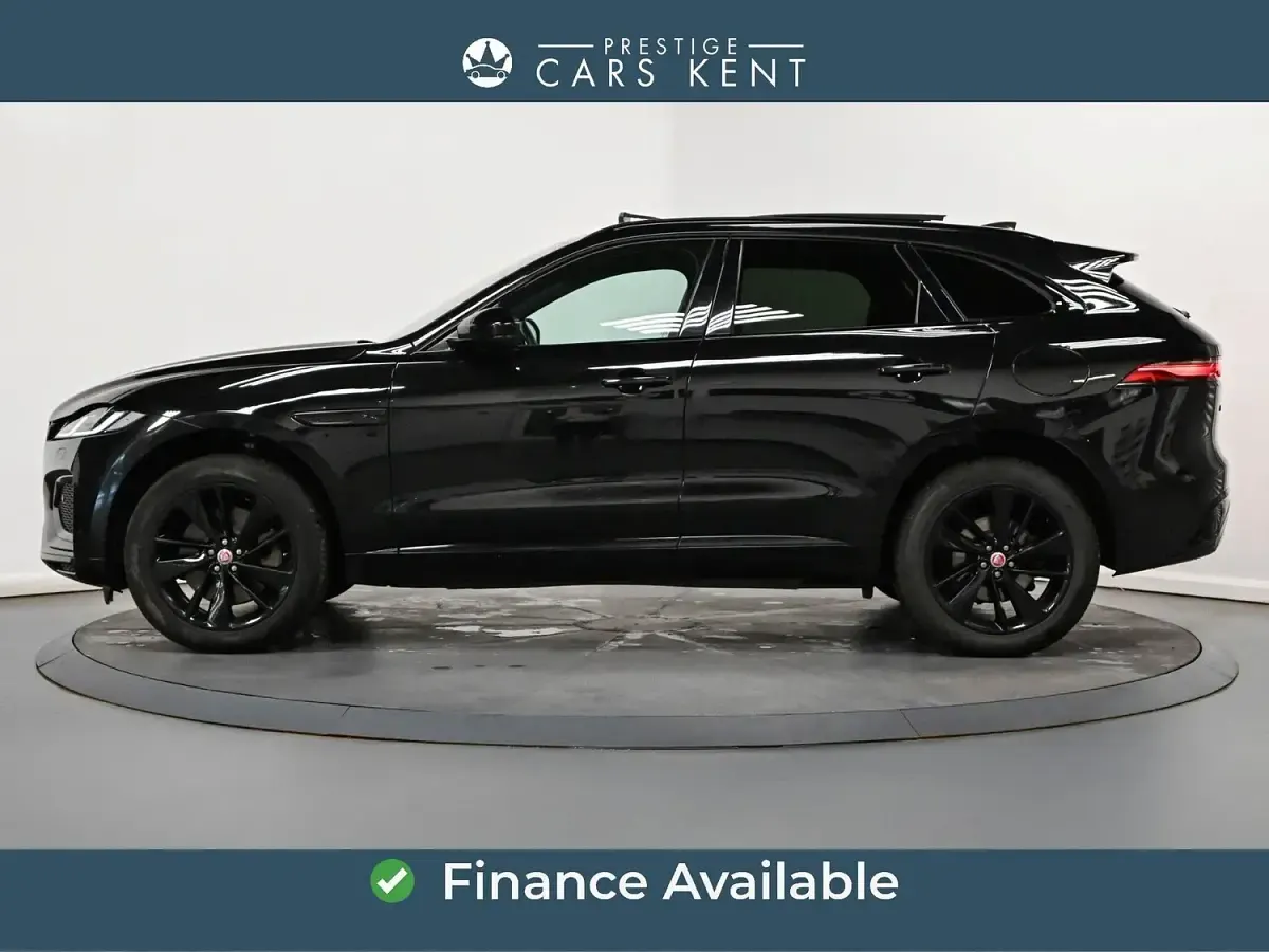Used Jaguar F-Pace R-Dynamic 404 HP (297 kW) 2023 Black SUV