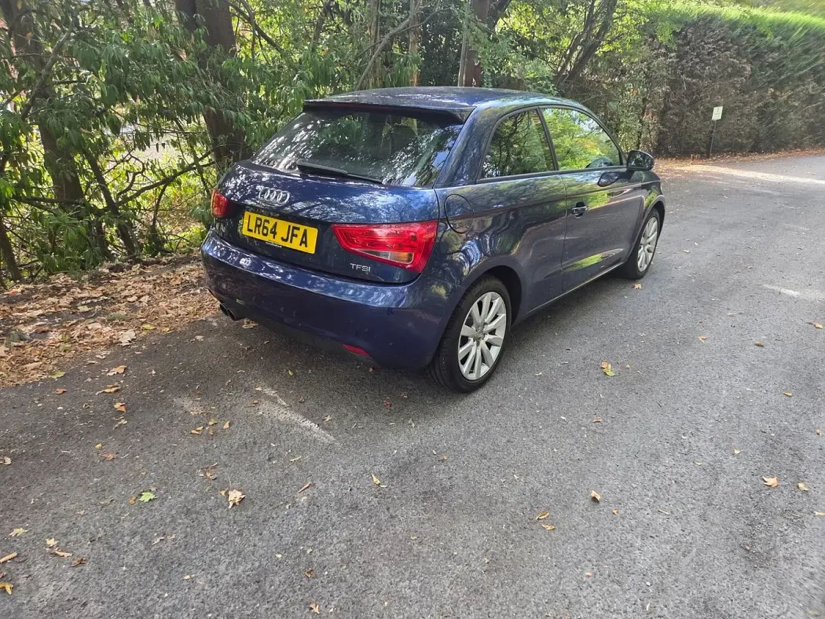 Used Audi A1 Sport 120 HP (88 kW) 2014 Blue Hatchback