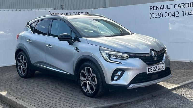 Used Renault Captur SE 142 HP (104 kW) 2022 Grey/black  SUV