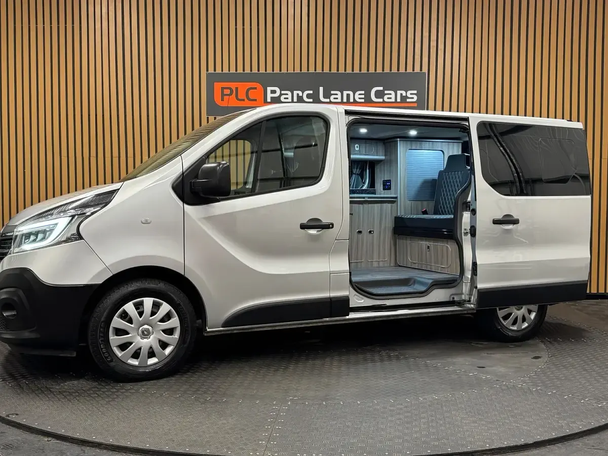 Used Renault Trafic Business 2020 Silver MPV