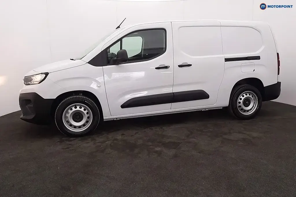 New Citroën Berlingo 100 HP (73 kW) 2026 White MPV