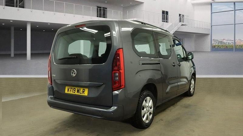 Used Vauxhall Combo 110 HP (80 kW) 2019 Grey MPV