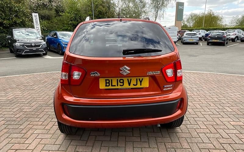 Usado Suzuki Ignis SZ5 90 HP (66 kW) 2020 SUV