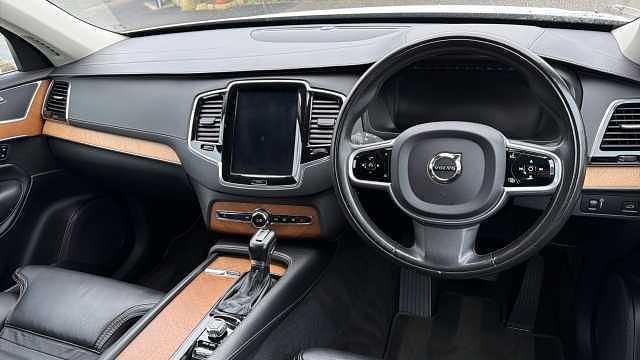 Used Volvo XC90 Inscription 235 HP (172 kW) 2018 White SUV