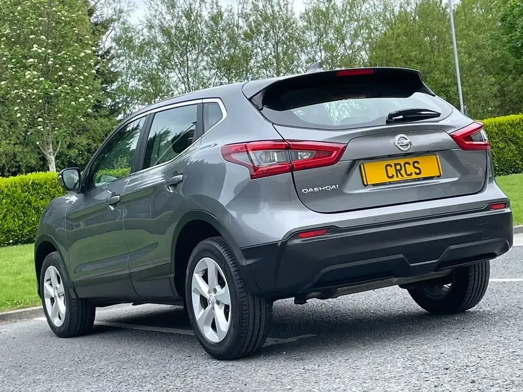 Used Nissan Qashqai Acenta Premium 160 HP (117 kW) 2019 Grey SUV