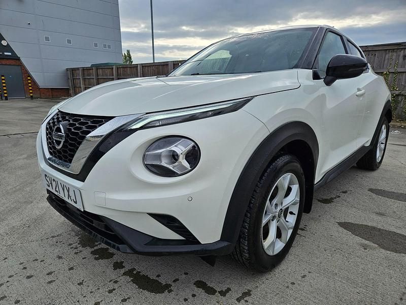 Used Nissan Juke N-Connecta 2021 White SUV
