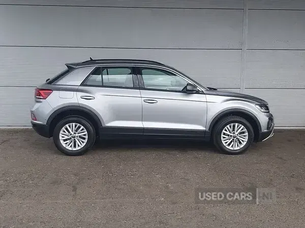 Used VW T-Roc Life 150 HP (110 kW) 2023 Silver SUV