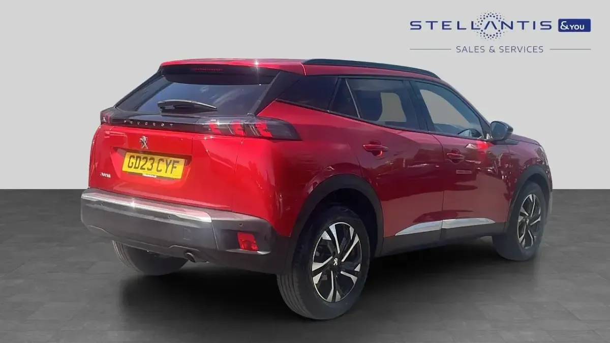 Used Peugeot 2008 Allure+ 100 HP (73 kW) 2023 Red SUV