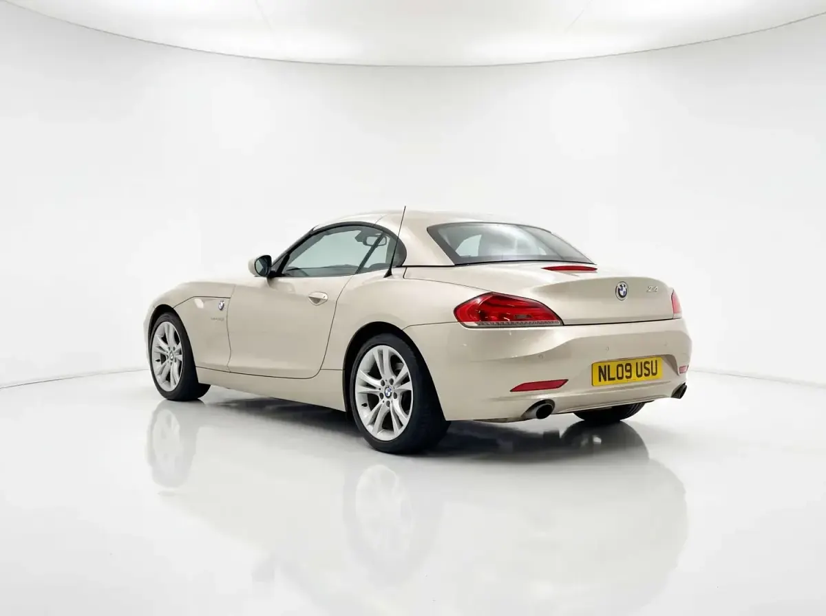 Used BMW Z4 Sport Line 300 HP (220 kW) 2009 Silver Cabriolet