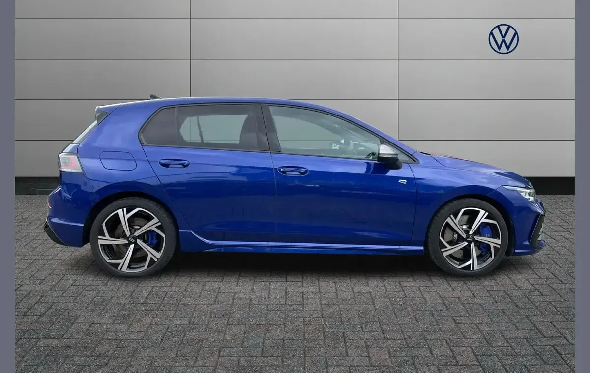 Used VW Golf VIII R 333 HP (244 kW) 2025 Blue Hatchback
