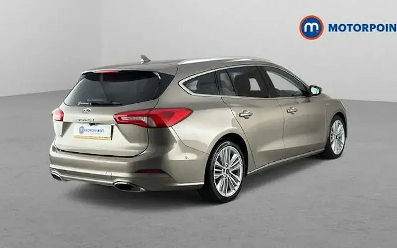 Used Ford Focus Vignale 120 HP (88 kW) 2019 Silver Estate