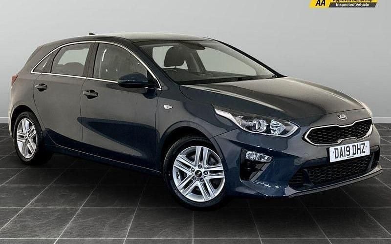 Used 2021 Kia Ceed Hatchback | £7,995 (Good price) - Image 1/2