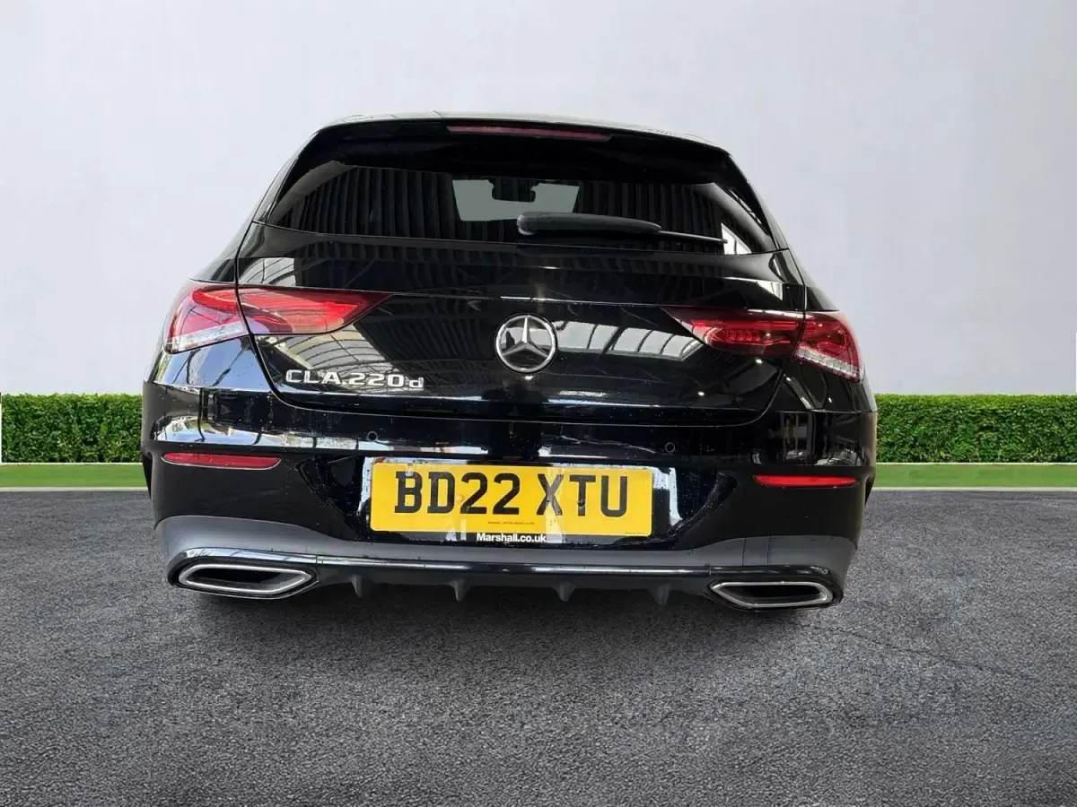 Gebraucht Mercedes CLA220 AMG Line Premium Plus 2022 Schwarz Limousine