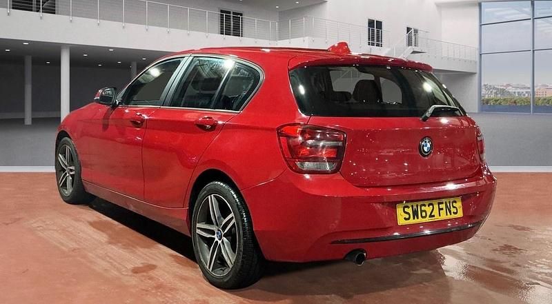 Used BMW 116 Sport Line 2012 Red Hatchback