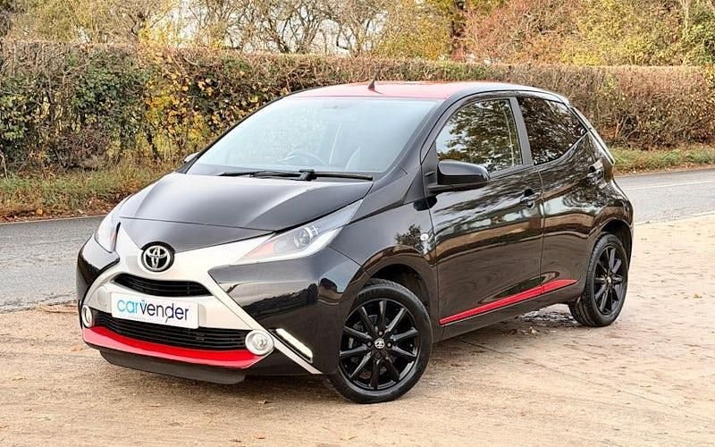 Used Toyota Aygo x-press 69 HP (50 kW) 2018 Hatchback