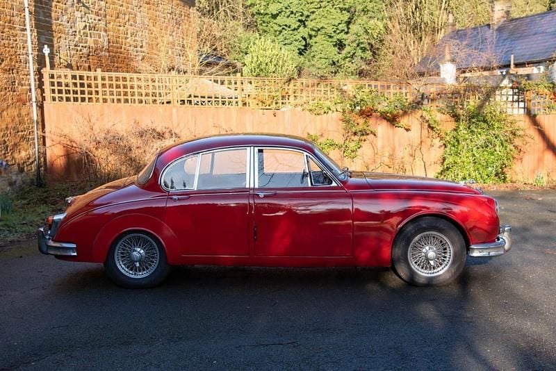 Used Jaguar MK II 1967 Red Sedan