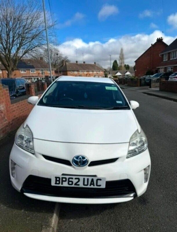 White Used 2024 Toyota Prius Hatchback | £5,895 - Image 1/4