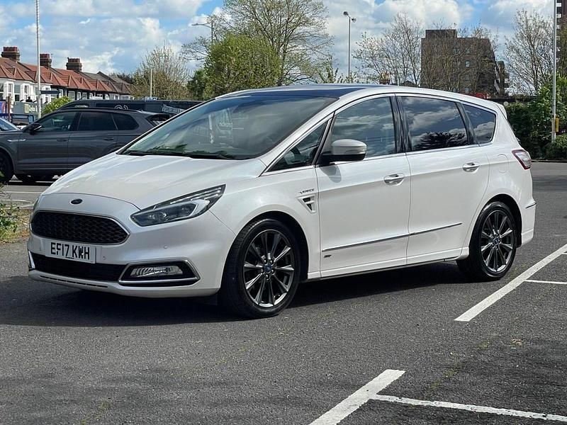 Używany Ford S-MAX S 2017 Biały Minivan