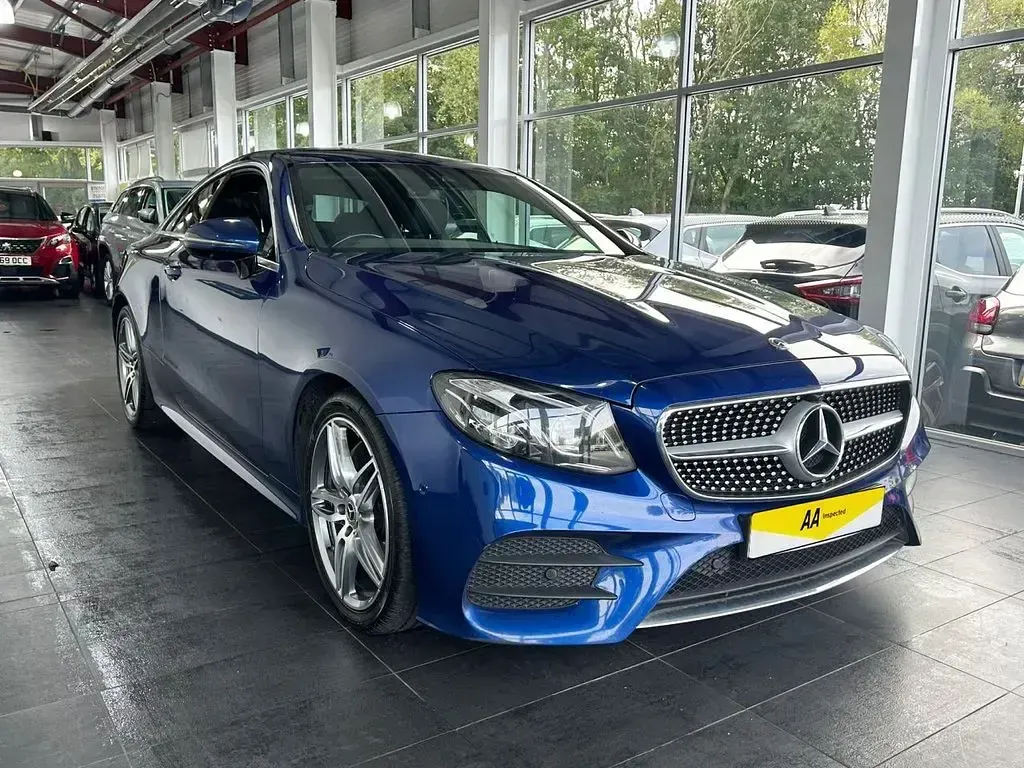 Used Mercedes E220 AMG Line Premium 194 HP (142 kW) 2020 Blue Coupe