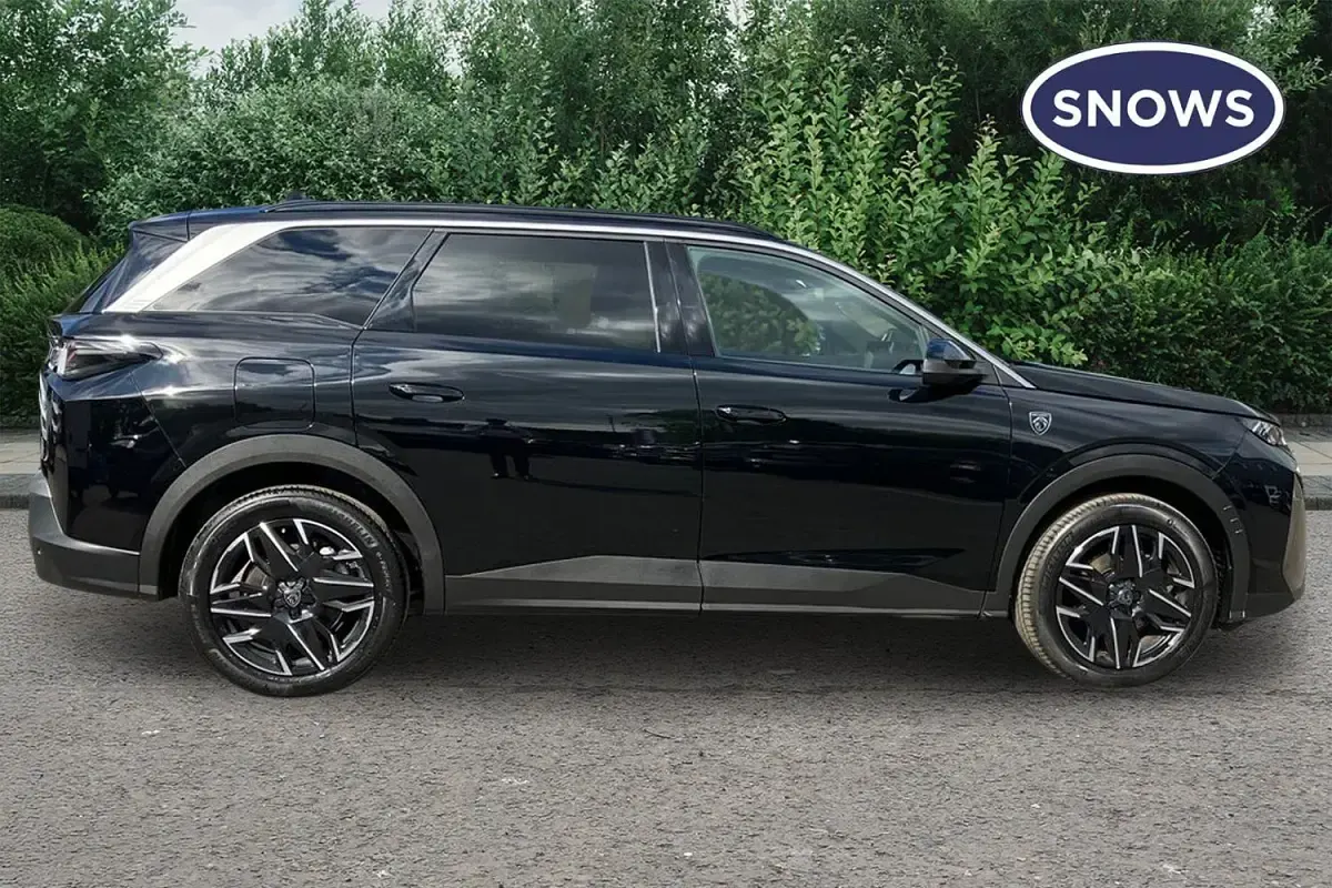 Used Peugeot 5008 GT 136 HP (100 kW) 2025 Black SUV