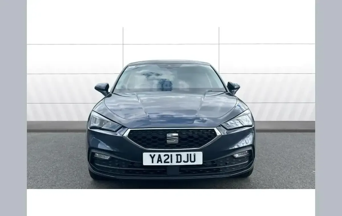 Used Seat Leon SE Dynamic 110 HP (80 kW) 2021 Grey Hatchback