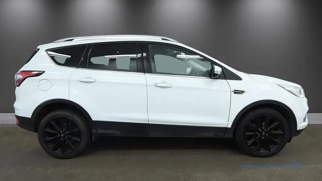 Used Ford Kuga Titanium X 150 HP (110 kW) 2019 White SUV