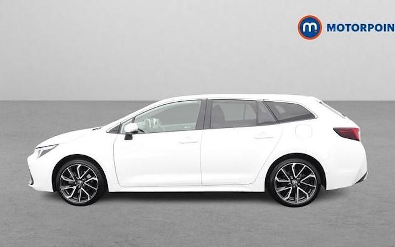 Used Toyota Corolla 196 HP (144 kW) 2025 Estate