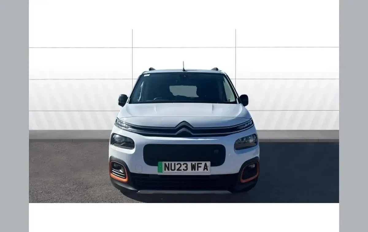 Used Citroën Berlingo XTR 98 kW (134 HP) 2023 White MPV