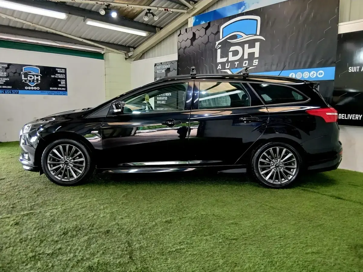 Used Ford Focus ST-Line 2017 Black Estate