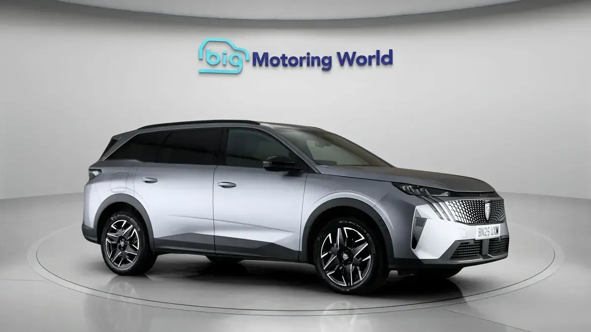 Used Peugeot 5008 Allure 136 HP (100 kW) 2025 SUV