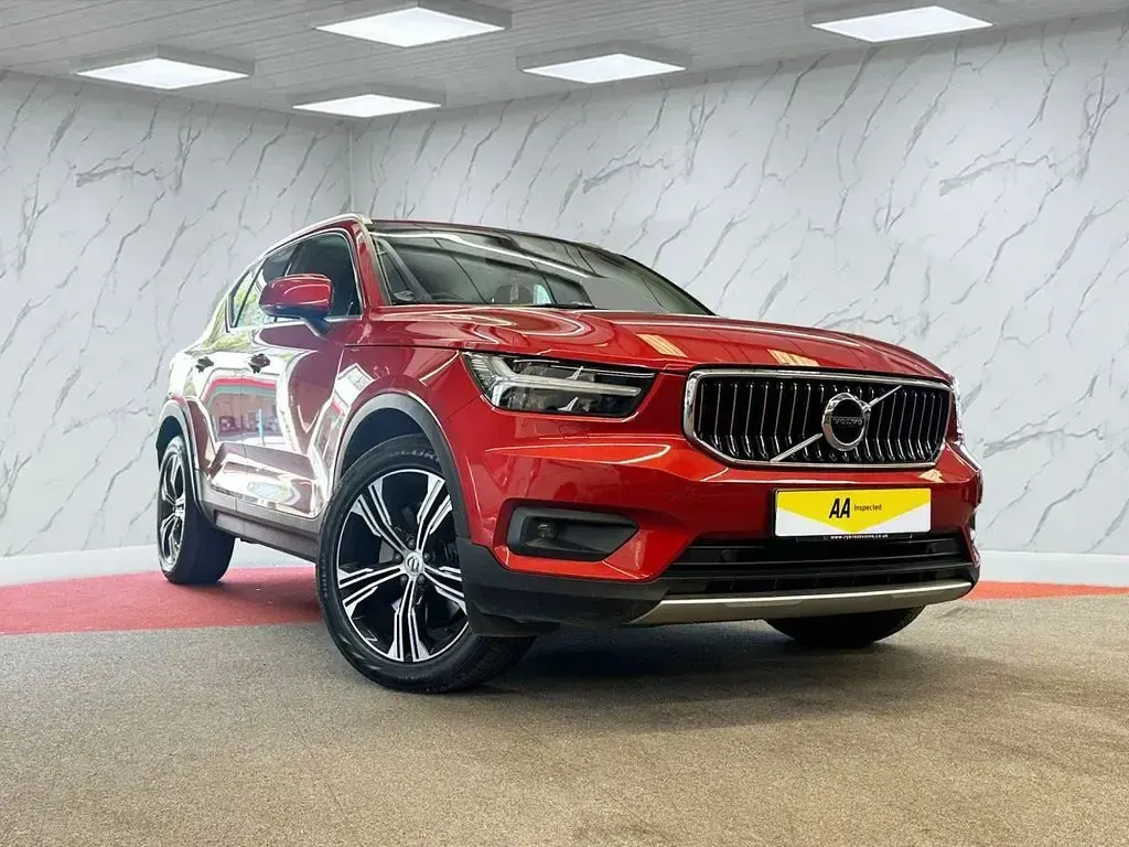 Used Volvo XC40 Inscription 2021 Red SUV