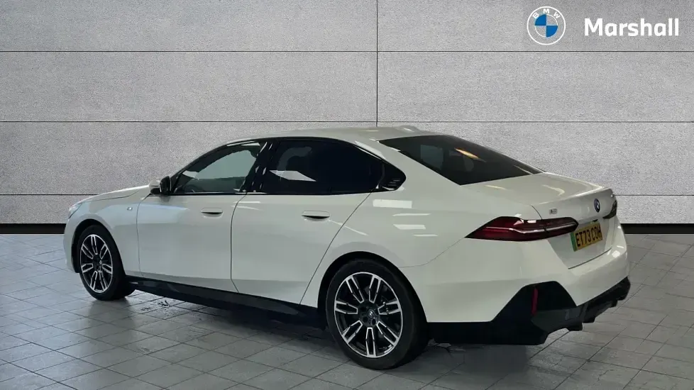 Usado BMW i5 M Sport 250 kW (340 HP) 2024 Branco Sedan