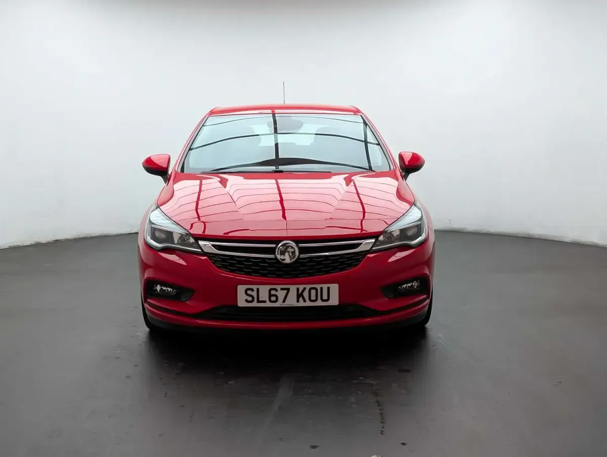 Gebraucht Vauxhall Astra SRi 150 PS (110 kW) 2017 Rot Kleinwagen