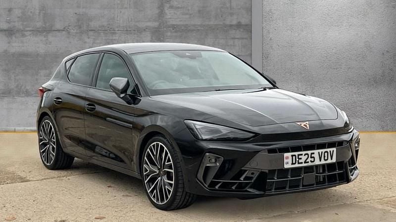 Midnight black Used 2025 Cupra Leon VZ2 Hatchback | £31,190 (Expensive) - Image 1/4