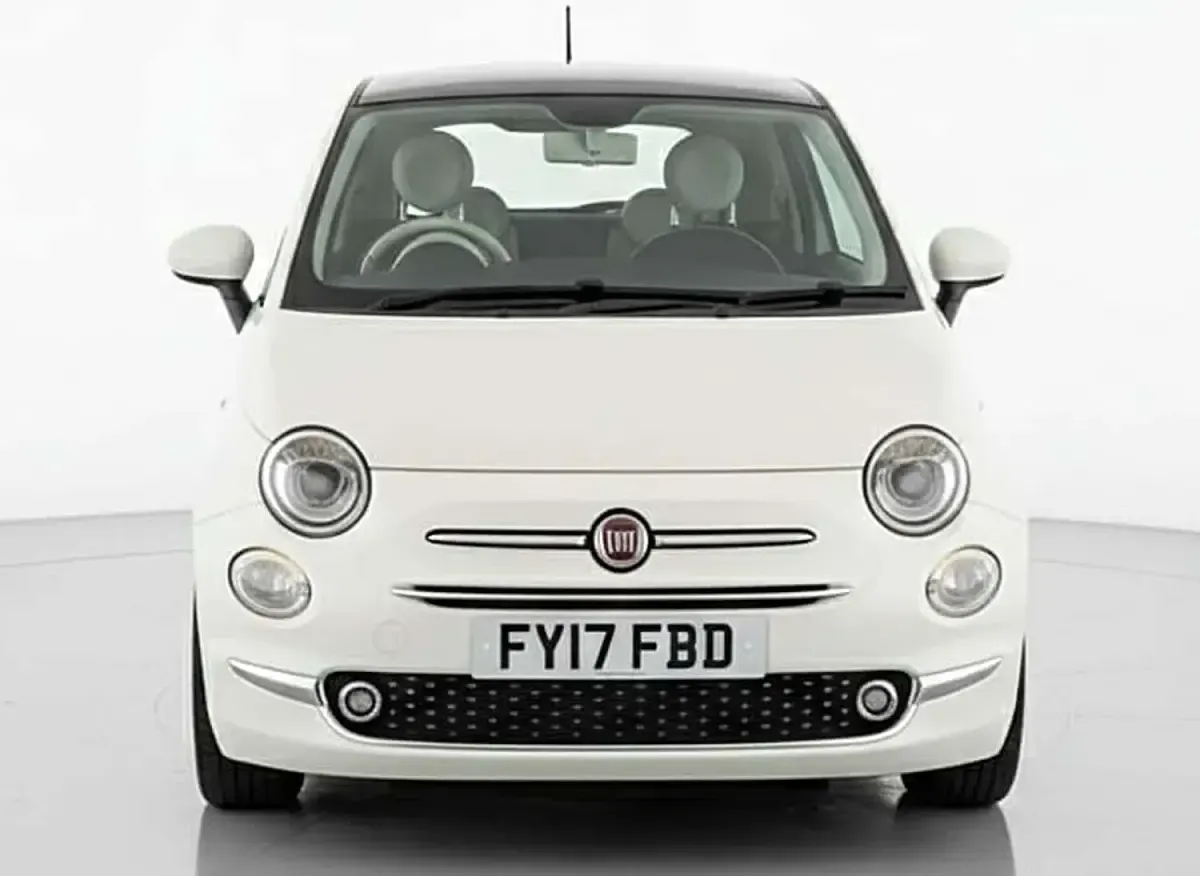 Used Fiat 500 Lounge 69 HP (50 kW) 2016 White Hatchback