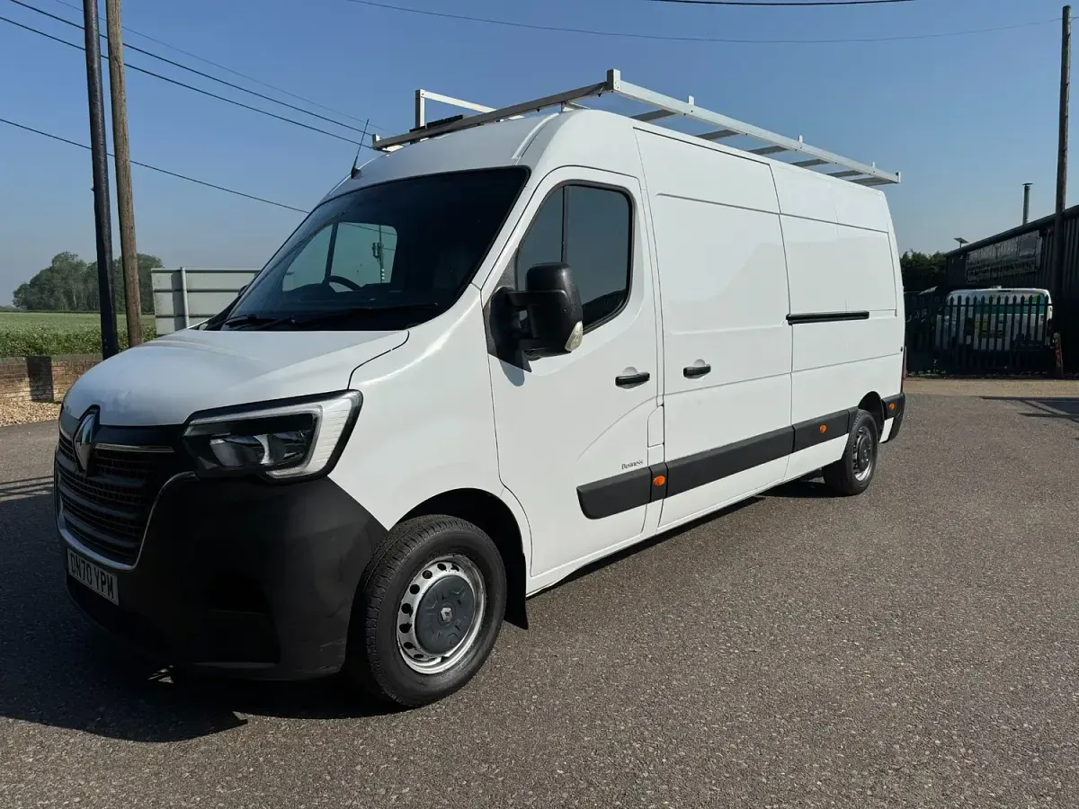 Used Renault Master Business 2020 White MPV
