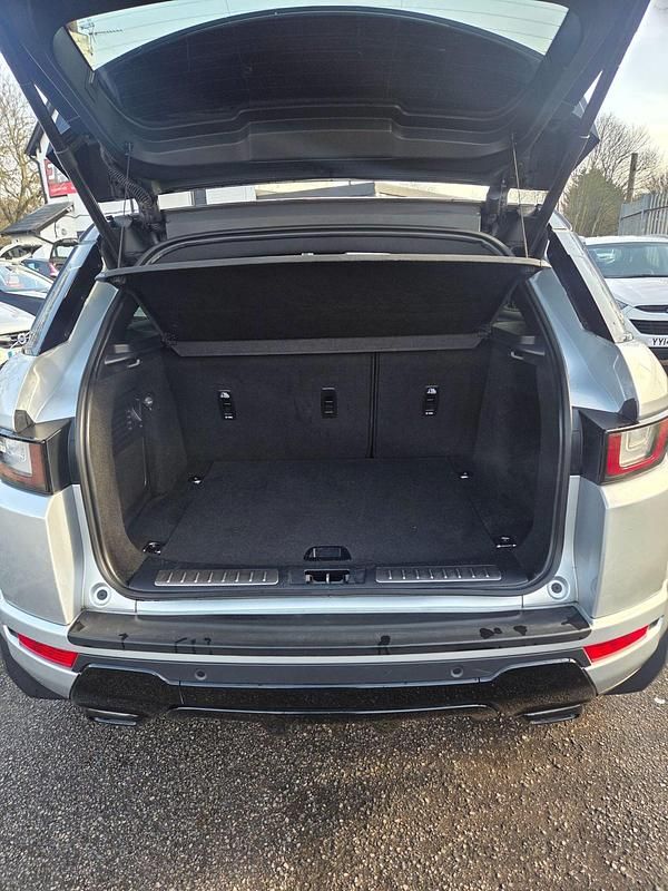 Used Land Rover Range Rover evoque HSE Dynamic 178 HP (130 kW) 2016 Silver Estate